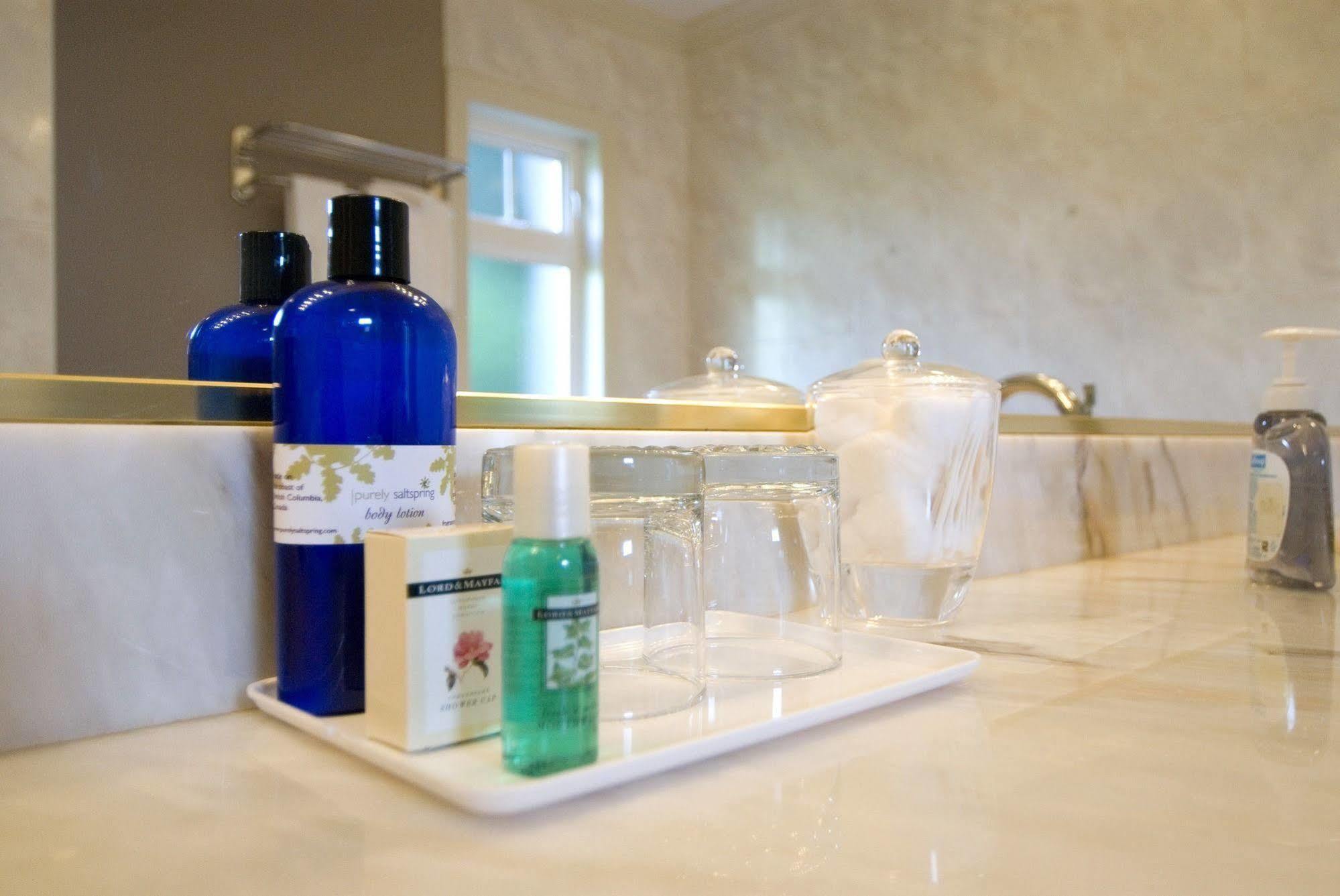 Granville House Bed And Breakfast (Adults Only) Ванкувър Екстериор снимка